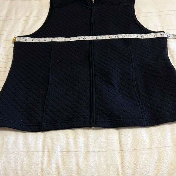 Croft & Barrow Quilted Cotton Vest - Picture 7 of 8